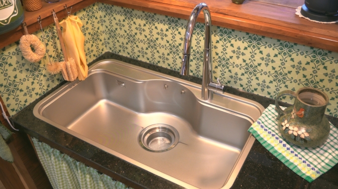 8X biến g&oacute;c nh&agrave; 3 m2 th&agrave;nh căn bếp cảm hứng Ghibli Nhật Bản - Ảnh 5.