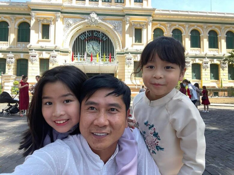 Hồ Ho&agrave;i Anh khoe khoảnh khắc hạnh ph&uacute;c b&ecirc;n 2 con g&aacute;i xinh đẹp của m&igrave;nh - Ảnh 2.