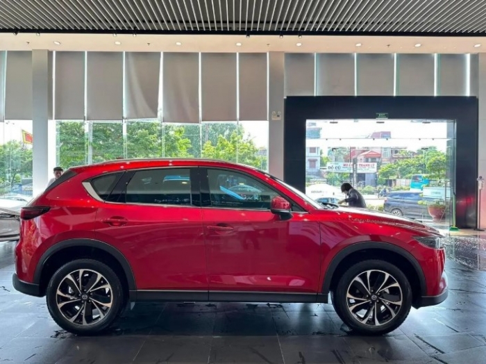 Gi&aacute; lăn b&aacute;nh Mazda CX-5 mới nhất giảm s&acirc;u, rẻ nhất ph&acirc;n kh&uacute;c SUV hạng C, Honda CR-V lo thua doanh số - Ảnh 3.