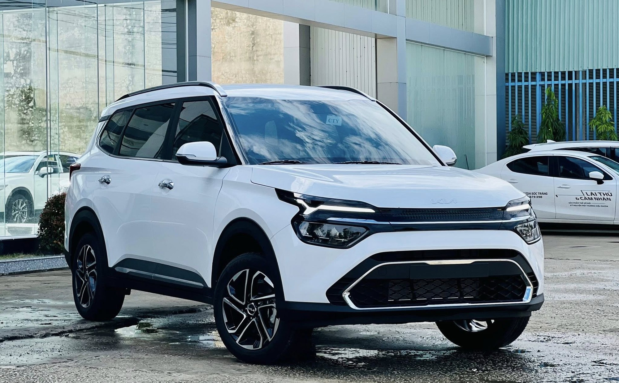 Xe MPV giảm sốc tới trăm triệu đồng, thậm ch&iacute; c&oacute; mẫu chỉ ngang xe hạng A, Kia Carnival, Mitsubishi Xpander rẻ hiếm thấy - Ảnh 5.