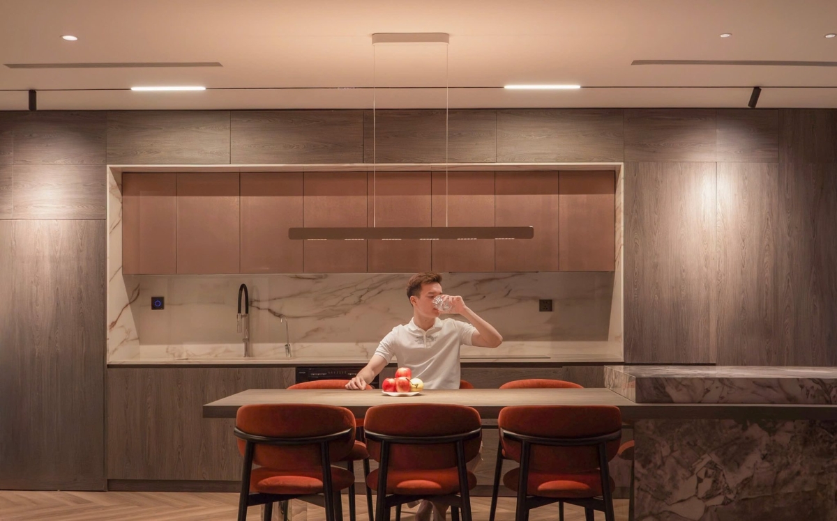 Kh&aacute;m ph&aacute; căn hộ th&ocirc;ng minh của Tiền vệ Ho&agrave;ng Đức tại H&agrave; Nội - Ảnh 8.