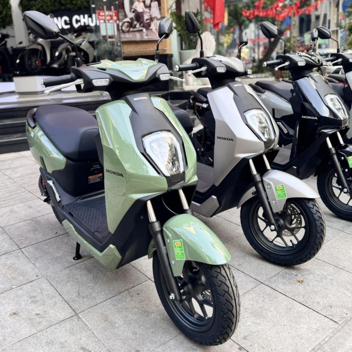 Xe m&aacute;y điện Honda giảm gi&aacute; sốc từ 17 triệu đồng thiết kế thời trang, trang bị hiện đại, pin chống nước si&ecirc;u bền, rẻ hơn cả Vision, Wava Alpha - Ảnh 2.