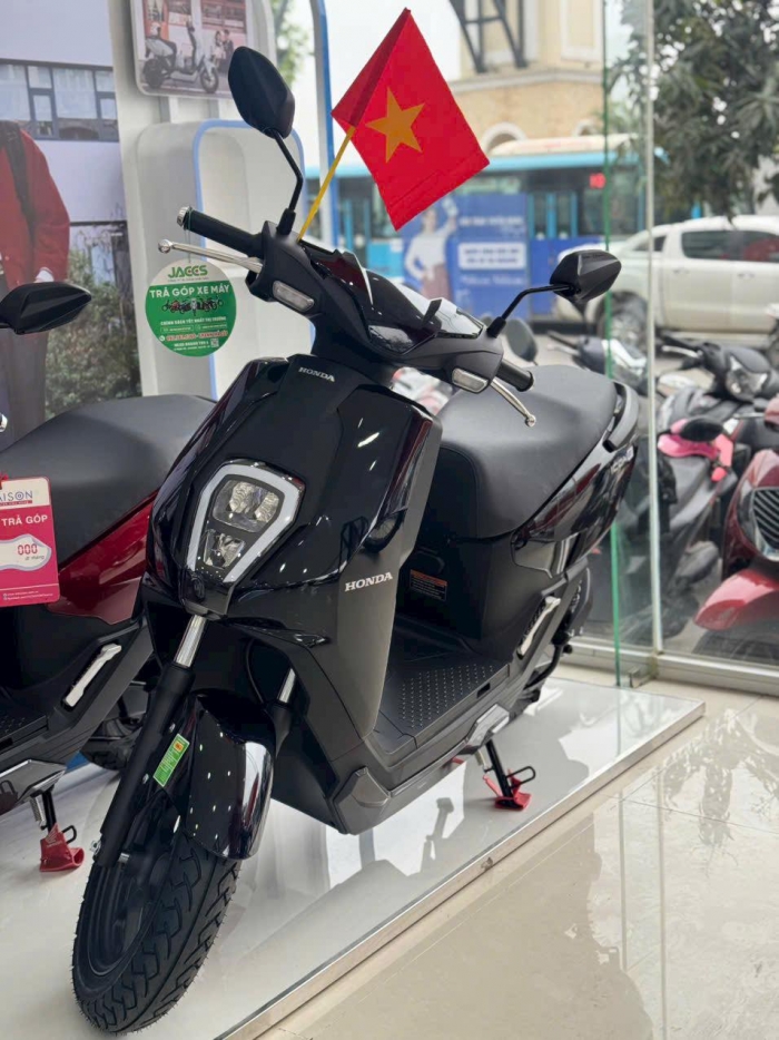 Xe m&aacute;y điện Honda giảm gi&aacute; sốc từ 17 triệu đồng thiết kế thời trang, trang bị hiện đại, pin chống nước si&ecirc;u bền, rẻ hơn cả Vision, Wava Alpha - Ảnh 3.