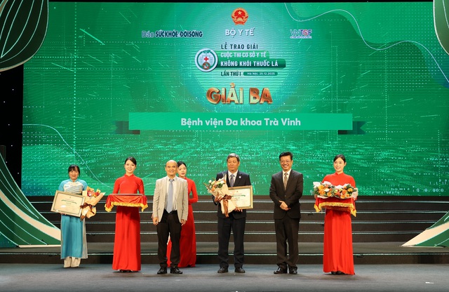 Trực tiếp Lễ trao giải Cuộc thi &ldquo;Cơ sở y tế kh&ocirc;ng kh&oacute;i thuốc l&aacute;&rdquo; lần thứ I - Ảnh 10.