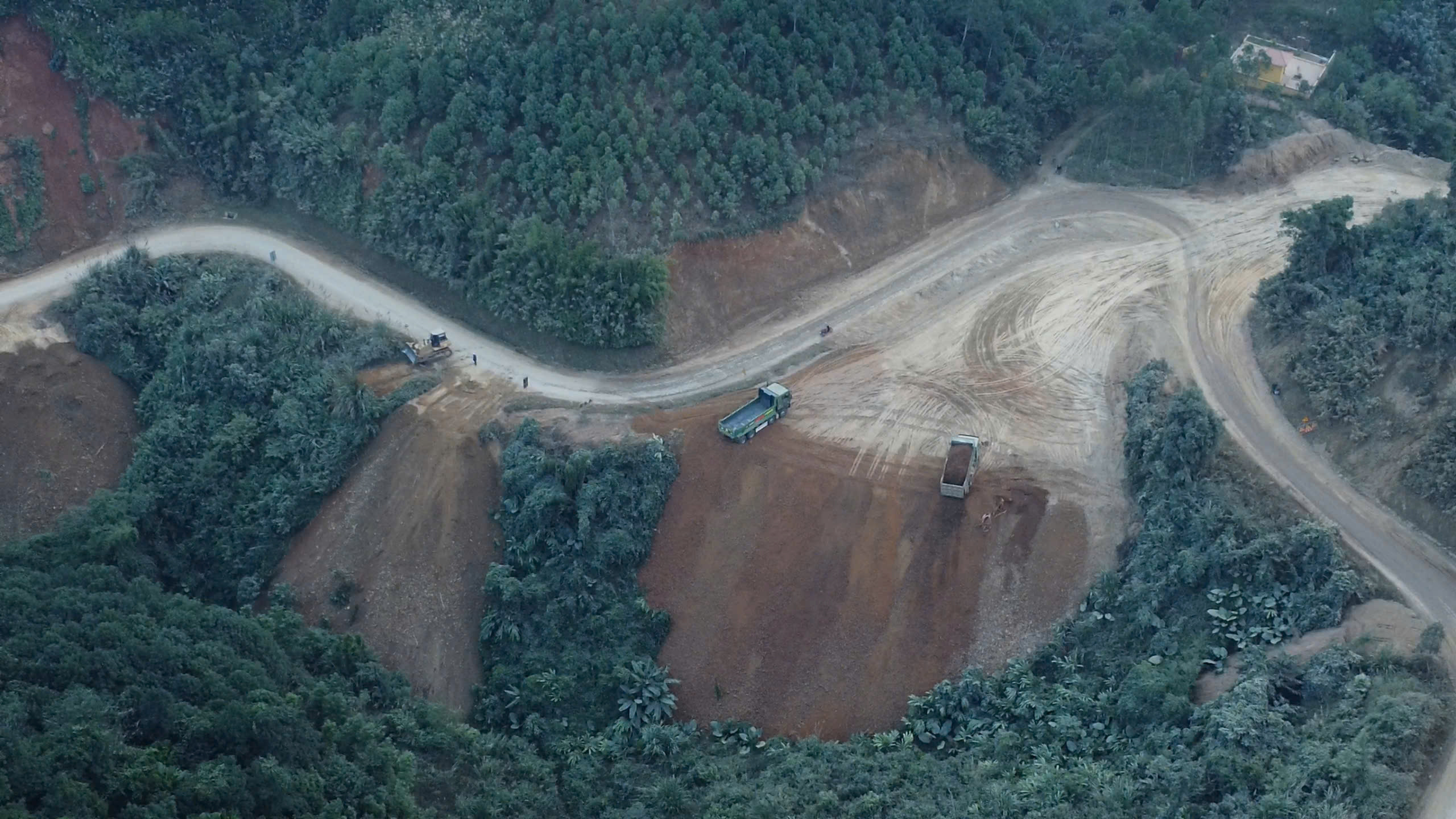 Th&aacute;i Nguy&ecirc;n: Bụi bặm v&agrave; nỗi lo &acirc;u của người d&acirc;n sống cạnh đường 259 - Ảnh 11.