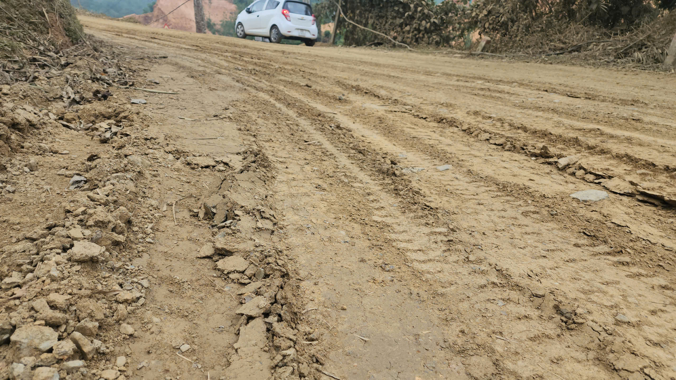 Th&aacute;i Nguy&ecirc;n: Bụi bặm v&agrave; nỗi lo &acirc;u của người d&acirc;n sống cạnh đường 259 - Ảnh 6.