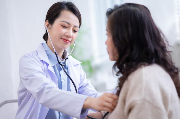 Kh&ocirc;ng phải lo&atilde;ng xương, đ&acirc;y mới l&agrave; bệnh nguy hiểm dễ mắc ở phụ nữ khi m&atilde;n kinh- Ảnh 3.