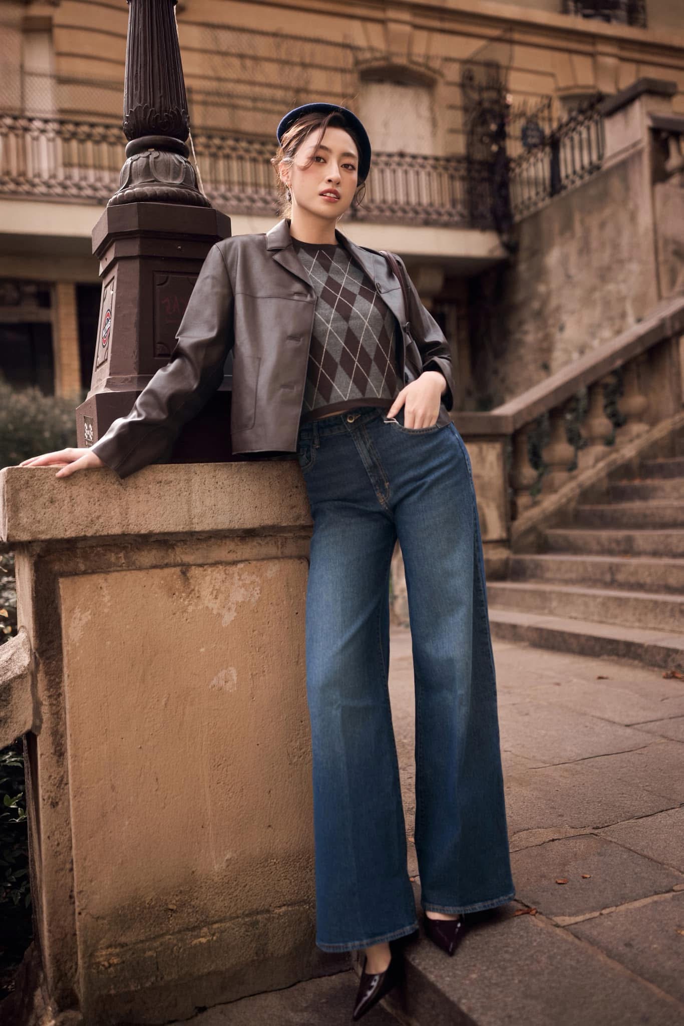 Xuống phố m&ugrave;a đ&ocirc;ng với &aacute;o da đẹp như Tăng Thanh H&agrave;, Hoa hậu Trần Tiểu Vy, Lương Thuỳ Linh - Ảnh 7.