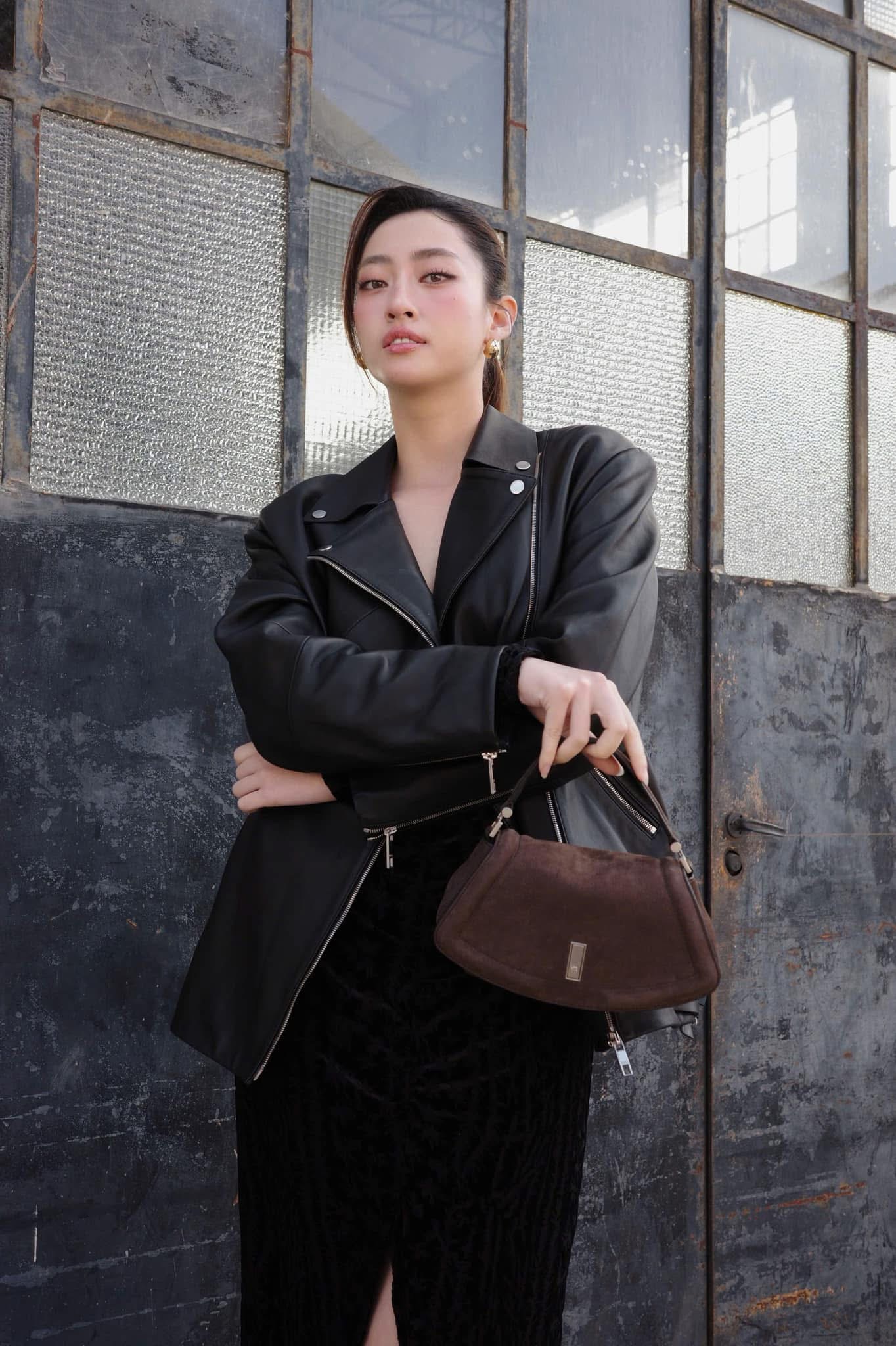 Xuống phố m&ugrave;a đ&ocirc;ng với &aacute;o da đẹp như Tăng Thanh H&agrave;, Hoa hậu Trần Tiểu Vy, Lương Thuỳ Linh - Ảnh 4.