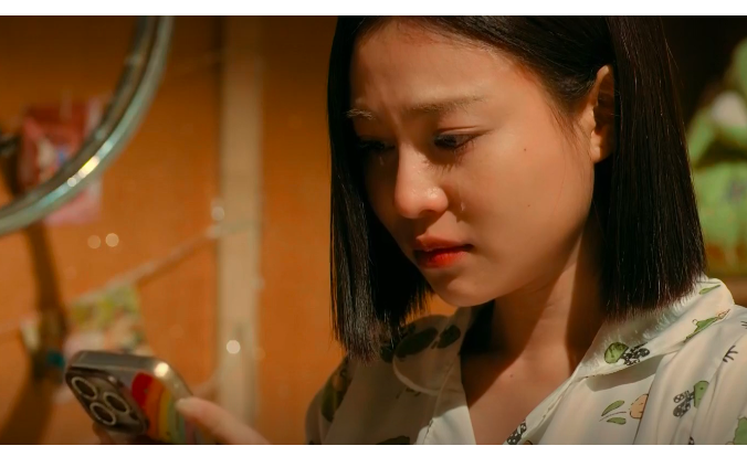 T&uacute; bật kh&oacute;c khi chấm dứt l&agrave;m "bạn online" của B&aacute;ch