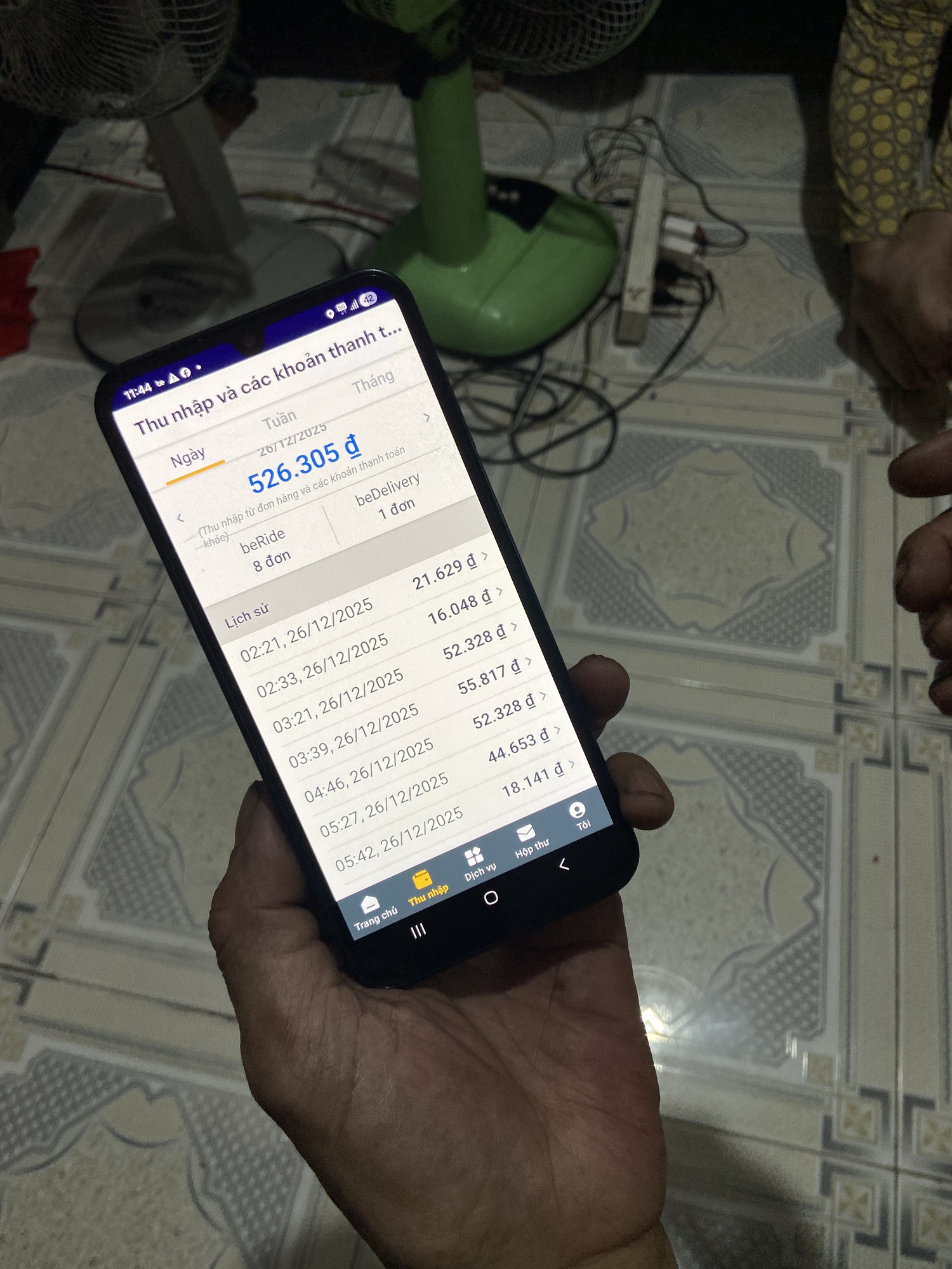 Gặp ch&uacute; xe &ocirc;m bị lan truyền sai sự thật tr&ecirc;n mạng: Tiết lộ về 2 chiếc xe PCX v&agrave; SH trong nh&agrave; - Ảnh 11.