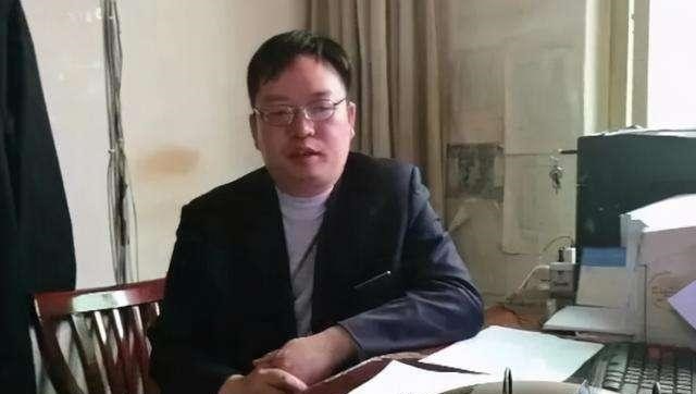 Thần đồng từng đỗ đại học hàng đầu với điểm tuyệt đối giờ làm bảo vệ mức lương 7 triệu đồng: Chính chủ lên tiếng - Ảnh 2. Thần đồng từng đỗ đại học hàng đầu với điểm tuyệt đối giờ làm bảo vệ mức lương 7 triệu đồng: Chính chủ lên tiếng - Ảnh 2.