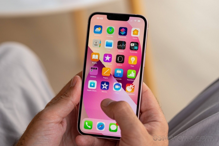 Giá iPhone 13 mới nhất thấp không tưởng, xứng danh iPhone rẻ nhất Việt Nam, camera xịn, pin bền chẳng kém iPhone 17 - Ảnh 5.