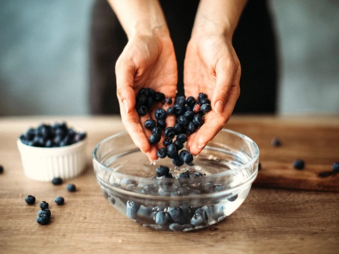 Mẹo bảo quản việt quất tươi l&acirc;u, ngừa nấm mốc - Ảnh 2.