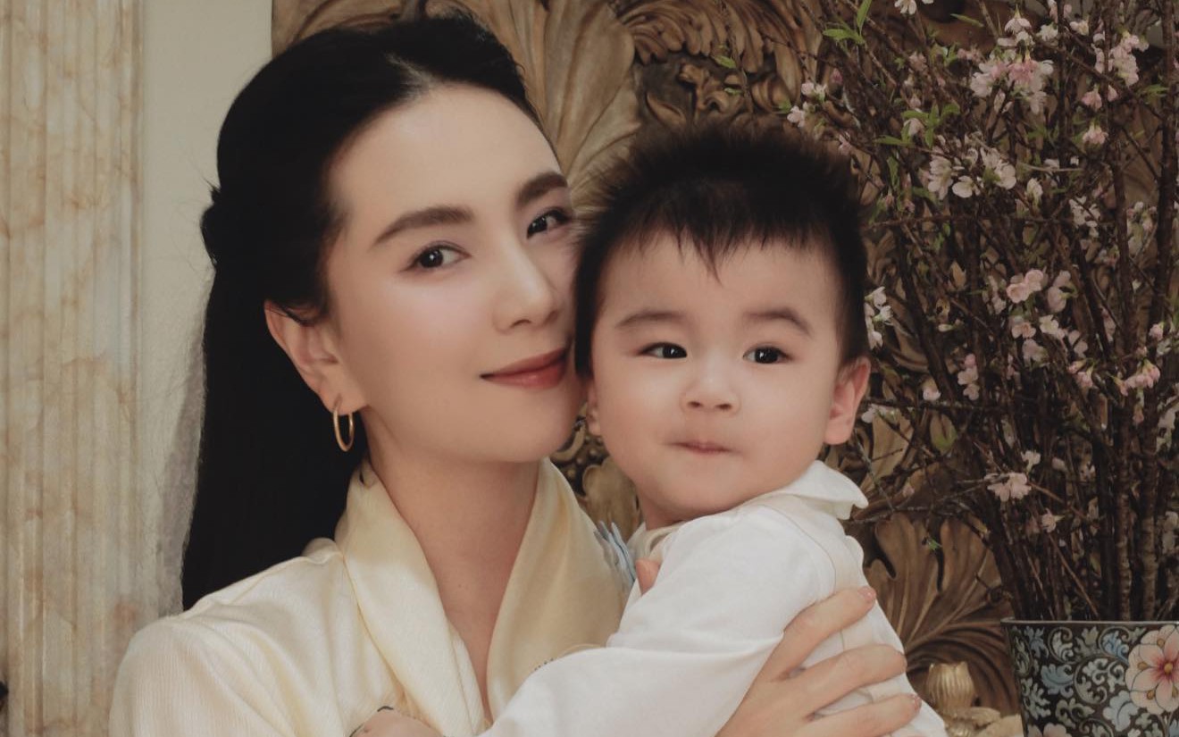 Ba mẹ bỉm sữa Ngọc H&acirc;n , Mai Ngọc , Ng&ocirc; Mai Phương hội ngộ đ&aacute;ng ch&uacute; &yacute; 2026 - Ảnh 1.