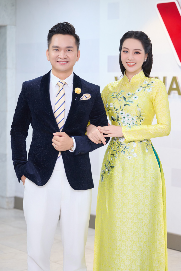 Cặp đ&ocirc;i MC ăn &yacute; của VTV, sống k&iacute;n tiếng ngo&agrave;i đời l&agrave; ai? - Ảnh 4.