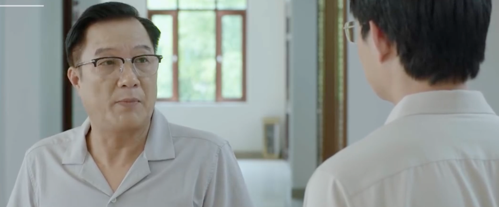 Cấp dưới bị bắt, Khắc khôn khéo nhận trách nhiệm trước bí thư tỉnh - Ảnh 2. Cấp dưới bị bắt, Khắc khôn khéo nhận trách nhiệm trước bí thư tỉnh - Ảnh 2.