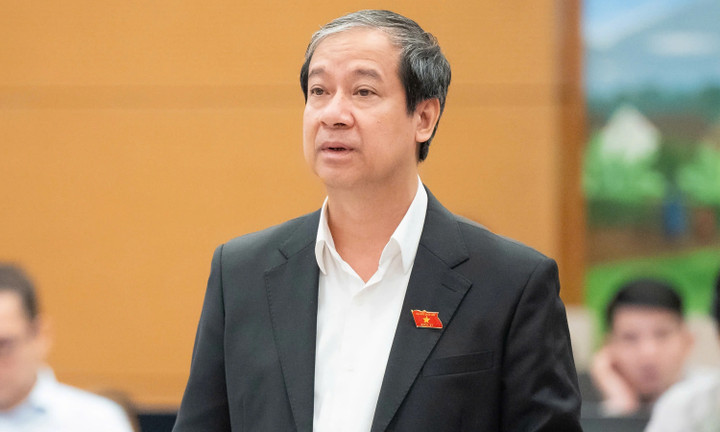 Chính phủ phản hồi về đề nghị bỏ thi tốt nghiệp THPT, giữ thi đại học - Ảnh 1.