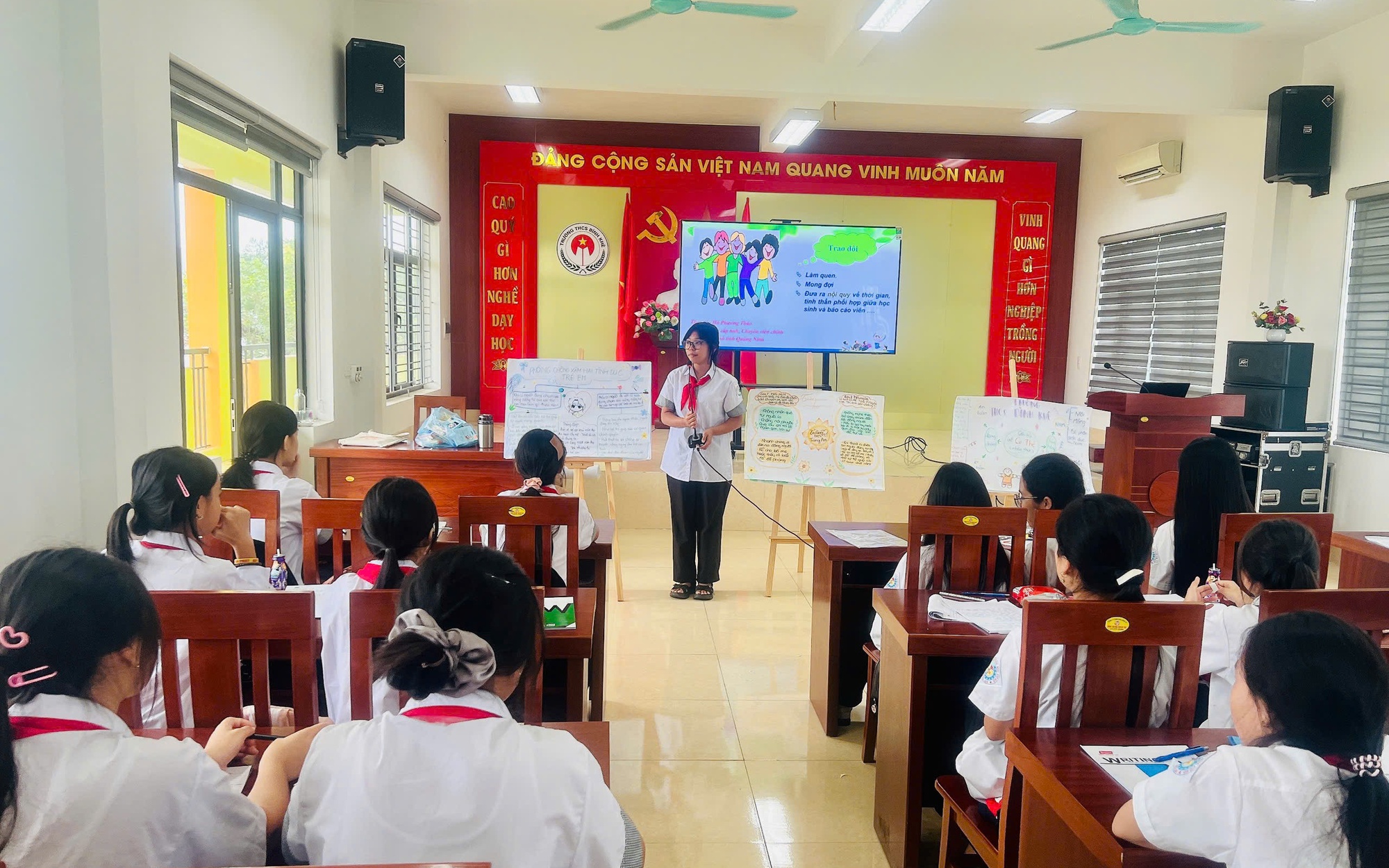 Chi cục Dân số tỉnh Quảng Ninh tăng cường trang bị kiến thức và kỹ năng bảo vệ trẻ em