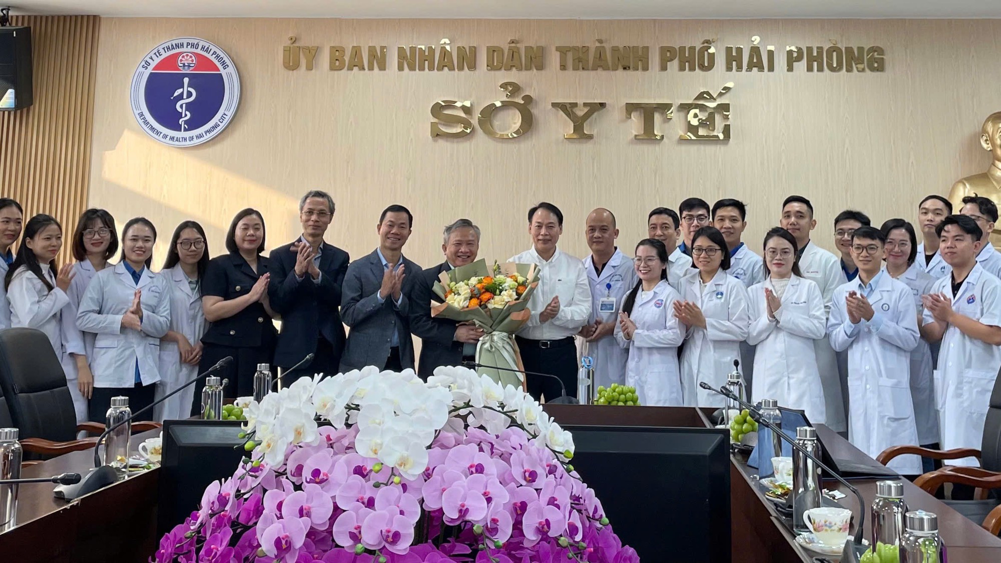 Hình ảnh lực lượng y tế Hải Phòng lên đường hỗ trợ Đắk Lắk khắc phục hậu quả mưa lũ- Ảnh 1.