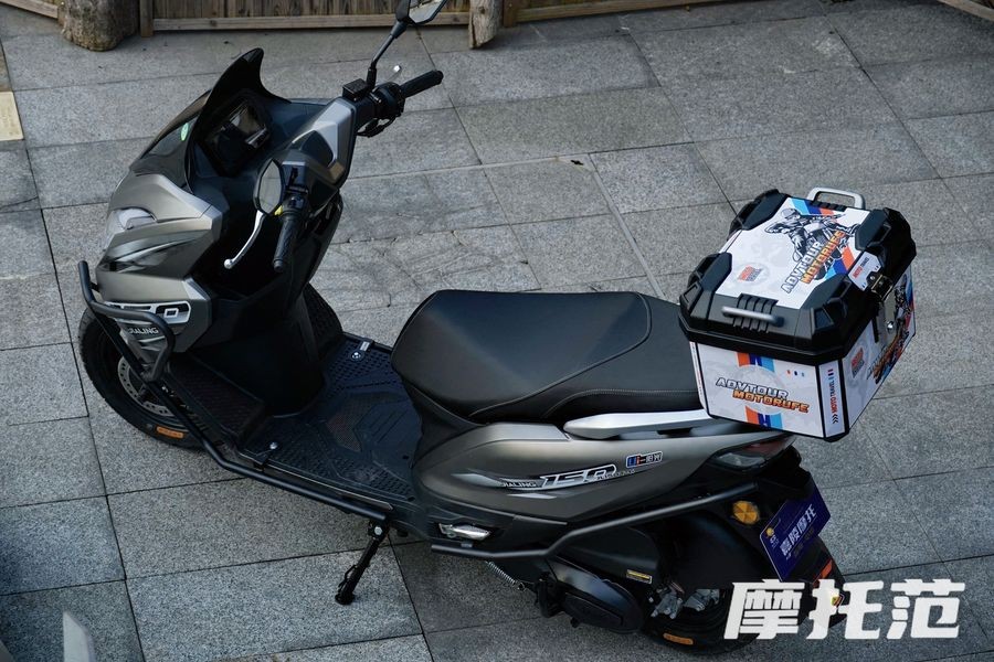 Xe ga 150cc giá 26 triệu đồng: Lựa chọn tuyệt vời cho người tiêu dùng - Ảnh 3. Xe ga 150cc giá 26 triệu đồng: Lựa chọn tuyệt vời cho người tiêu dùng - Ảnh 3.