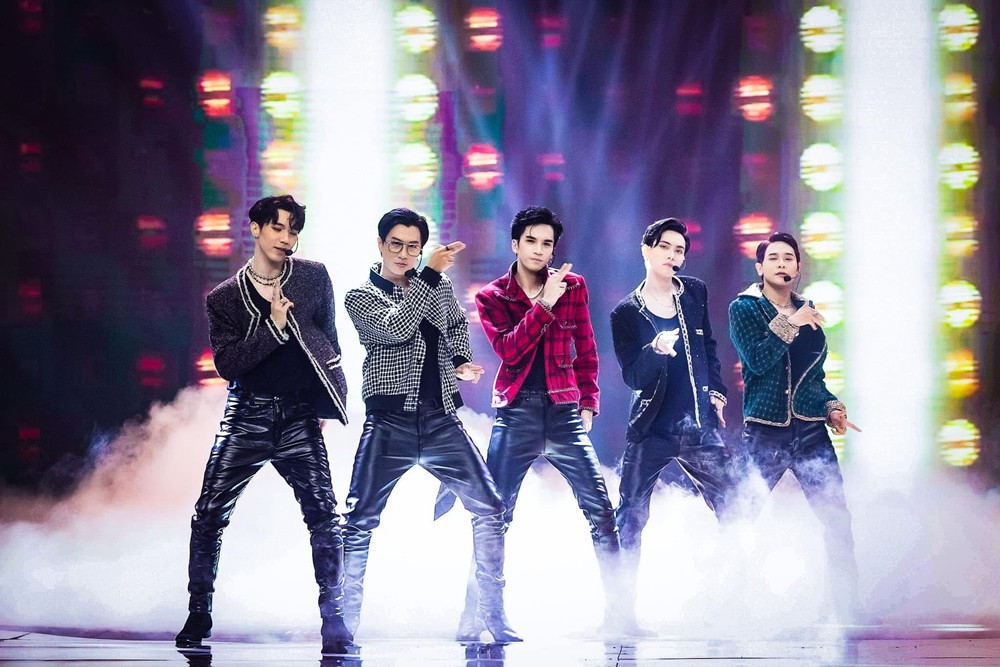 Ca sĩ cao 1m78, đẹp trai như 'nam thần' từng học cảnh s&aacute;t l&agrave; ai? - Ảnh 7.