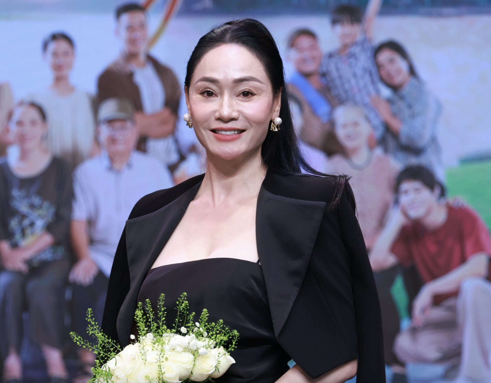 NSND Tiến Đạt đổi đời ở tuổi 72 trong phim Phù sa ngọt - Ảnh 3. NSND Tiến Đạt đổi đời ở tuổi 72 trong phim Phù sa ngọt - Ảnh 3.