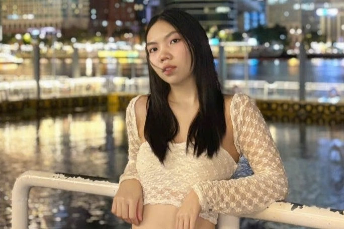 Chiếc máy sấy rơi khỏi tay, cơn đột quỵ ập tới với cô gái 21 tuổi - Ảnh 1.