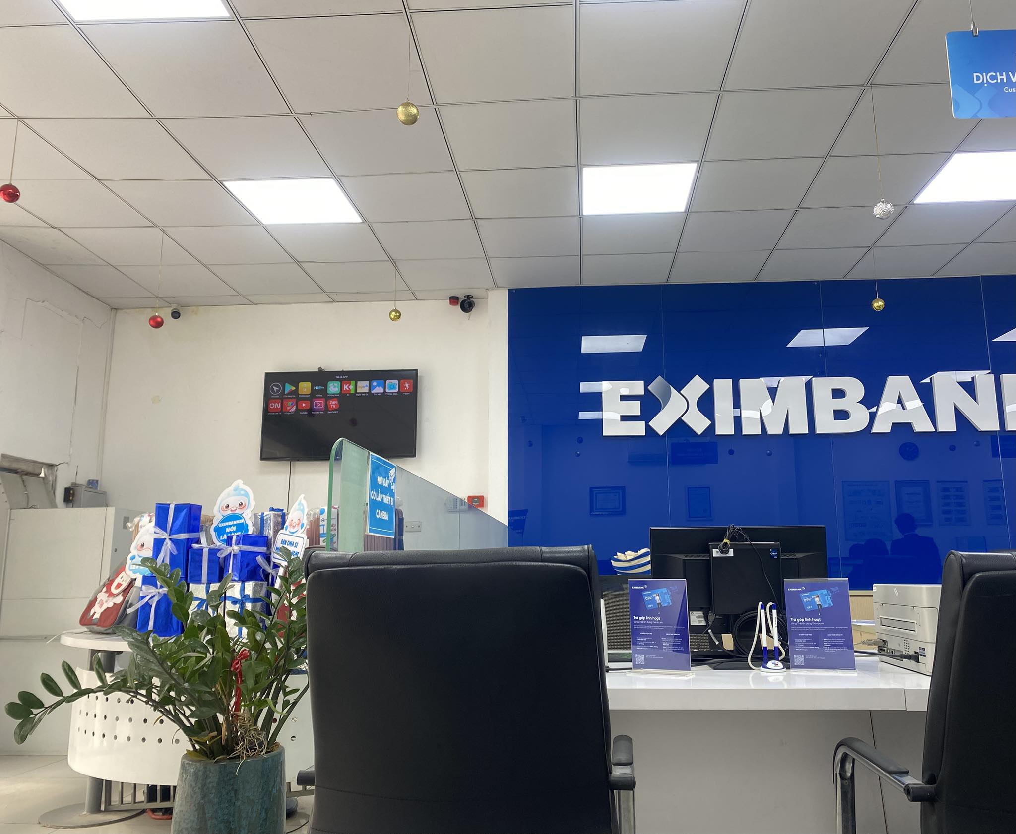 Nhiều người dùng ở Hà Nội bất ngờ trở thành 'con nợ' của ngân hàng vì… bỏ quên tài khoản - Ảnh 2. Nhiều người dùng ở Hà Nội bất ngờ trở thành 'con nợ' của ngân hàng vì… bỏ quên tài khoản - Ảnh 2.