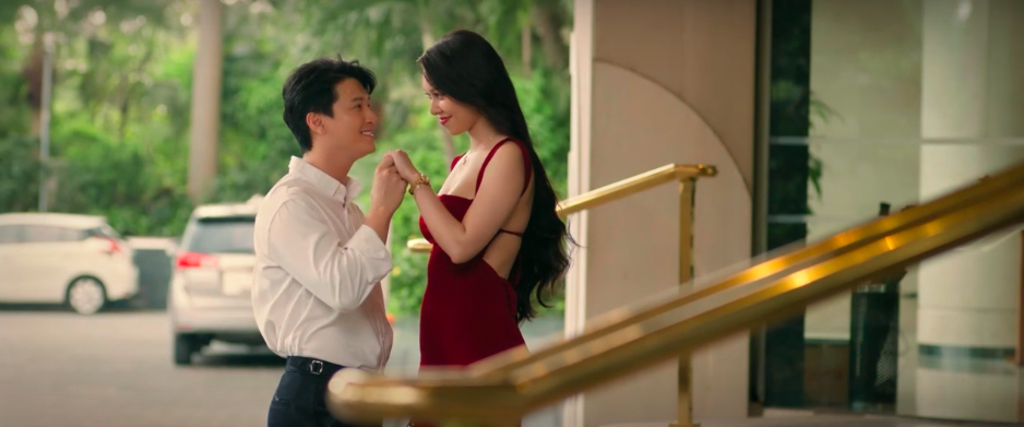 Vợ sắp cưới của Bách nghi ngờ về mối quan hệ 'mờ ám' với Tú - Ảnh 2. Vợ sắp cưới của Bách nghi ngờ về mối quan hệ 'mờ ám' với Tú - Ảnh 2.