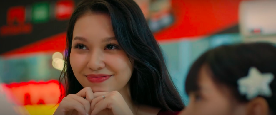 Cách em 1 milimet - Tâp 28: Viễn chê chị em Ngân - Bách "mắt toét như nhau", bố Thư không muốn Biên làm con rể- Ảnh 7. Cách em 1 milimet - Tâp 28: Viễn chê chị em Ngân - Bách "mắt toét như nhau", bố Thư không muốn Biên làm con rể- Ảnh 7.