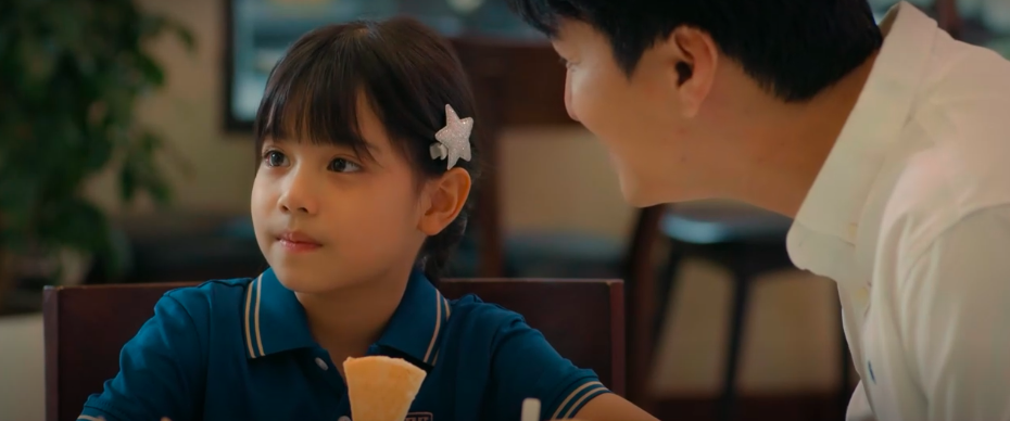 Cách em 1 milimet - Tâp 28: Viễn chê chị em Ngân - Bách "mắt toét như nhau", bố Thư không muốn Biên làm con rể- Ảnh 8. Cách em 1 milimet - Tâp 28: Viễn chê chị em Ngân - Bách "mắt toét như nhau", bố Thư không muốn Biên làm con rể- Ảnh 8.