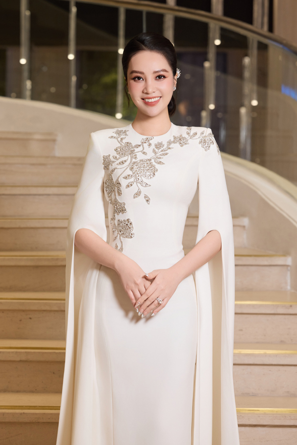 BTV chương trình 'Chuyển động 24H' giấu mặt con gái mới sinh vì lý do gì? - Ảnh 3. BTV chương trình 'Chuyển động 24H' giấu mặt con gái mới sinh vì lý do gì? - Ảnh 3.