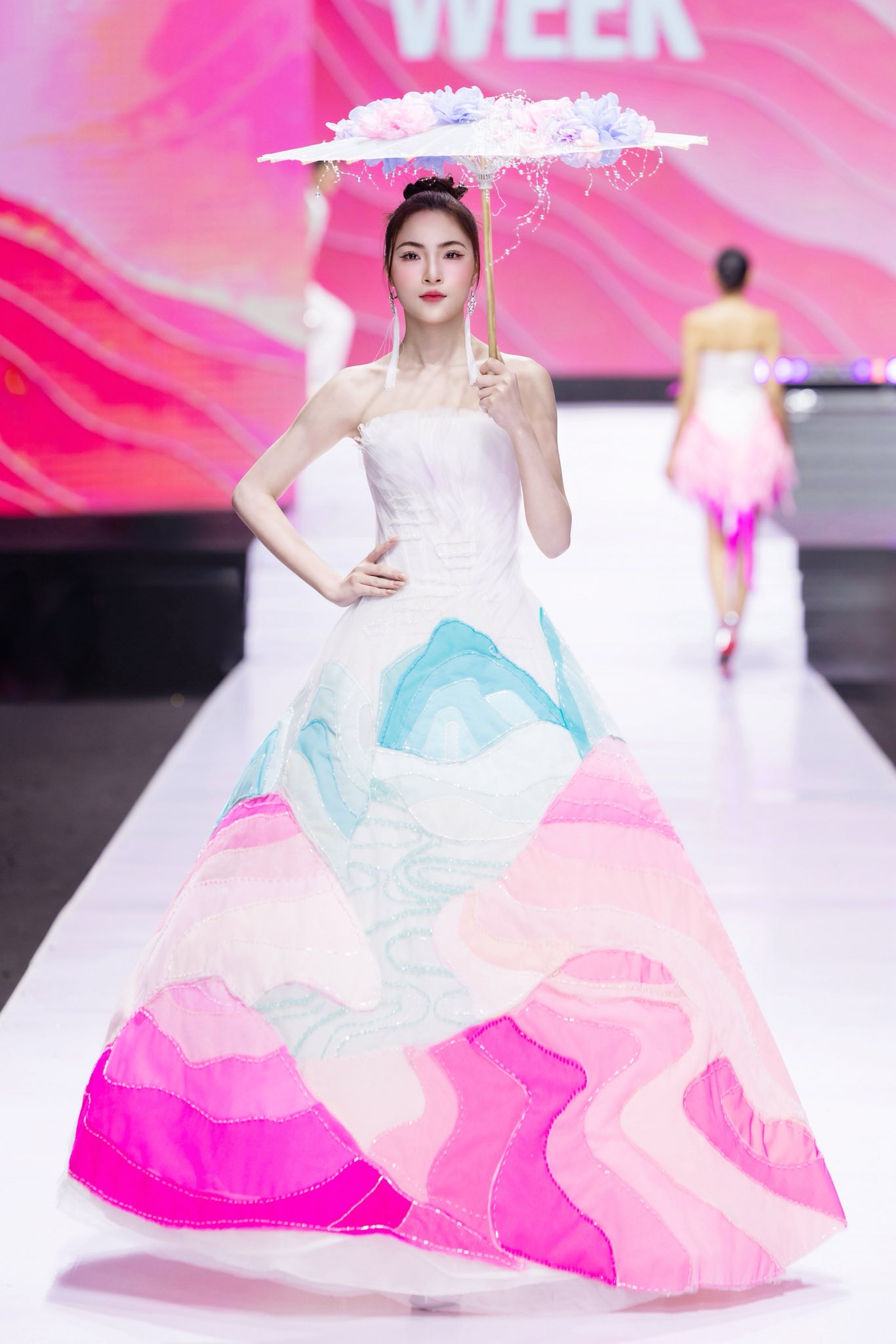 3 Người đẹp Hưng Yên gây chú ý tại Miss World Vietnam 2025 - Ảnh 6. 3 Người đẹp Hưng Yên gây chú ý tại Miss World Vietnam 2025 - Ảnh 6.