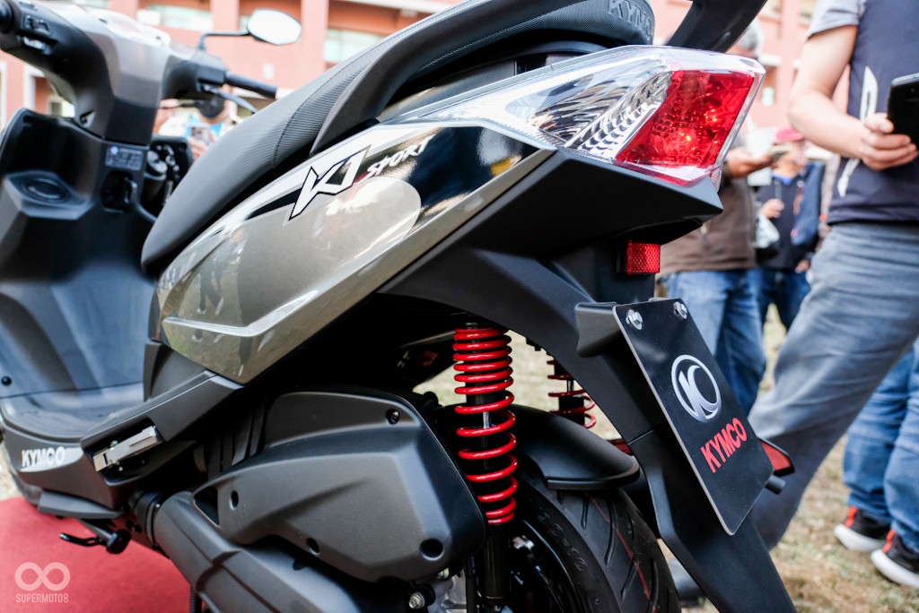 Xe ga 150cc giá 46 triệu đồng: Lựa chọn hoàn hảo với trang bị hiện đại - Ảnh 6. Xe ga 150cc giá 46 triệu đồng: Lựa chọn hoàn hảo với trang bị hiện đại - Ảnh 6.