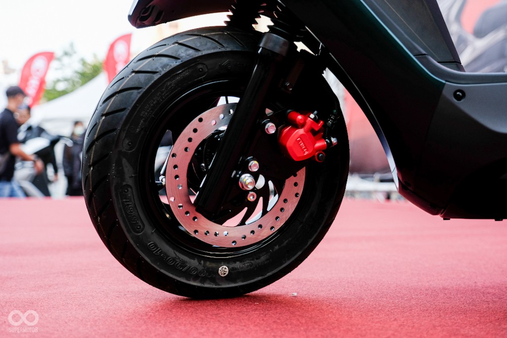 Xe ga 150cc giá 46 triệu đồng: Lựa chọn hoàn hảo với trang bị hiện đại - Ảnh 8. Xe ga 150cc giá 46 triệu đồng: Lựa chọn hoàn hảo với trang bị hiện đại - Ảnh 8.