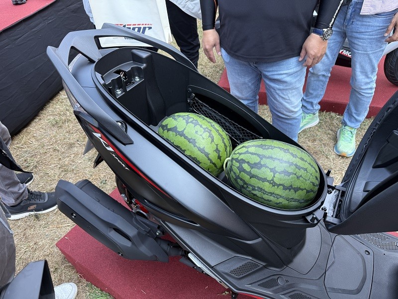 Xe ga 150cc giá 46 triệu đồng: Lựa chọn hoàn hảo với trang bị hiện đại - Ảnh 9. Xe ga 150cc giá 46 triệu đồng: Lựa chọn hoàn hảo với trang bị hiện đại - Ảnh 9.