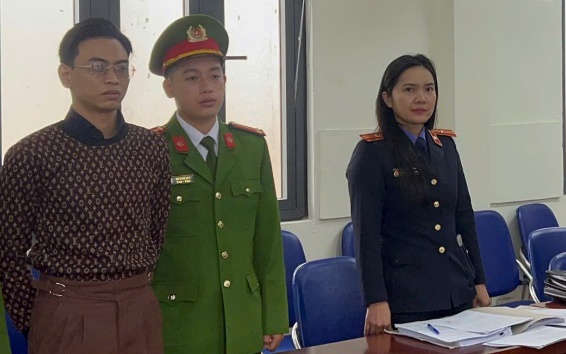 Đánh nhau trong quán bida, một người bị tử vong, người con lại bị tạm giữ - Ảnh 2. Đánh nhau trong quán bida, một người bị tử vong, người con lại bị tạm giữ - Ảnh 2.