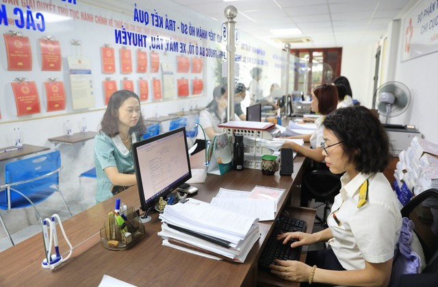 Công chức thuế có thể được hỗ trợ 100% lương từ 1/7/2026? - Ảnh 1. Công chức thuế có thể được hỗ trợ 100% lương từ 1/7/2026? - Ảnh 1.