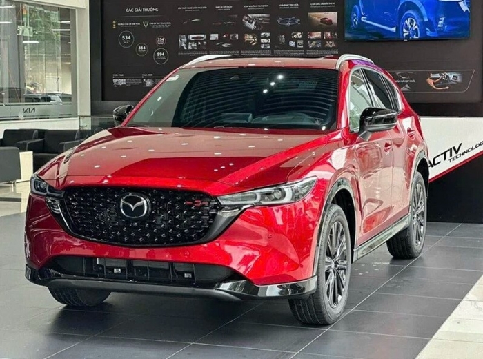 Giá lăn bánh Mazda CX-5 mới nhất hấp dẫn không ngờ, Honda CR-V chịu áp lực lớn về doanh số- Ảnh 2.