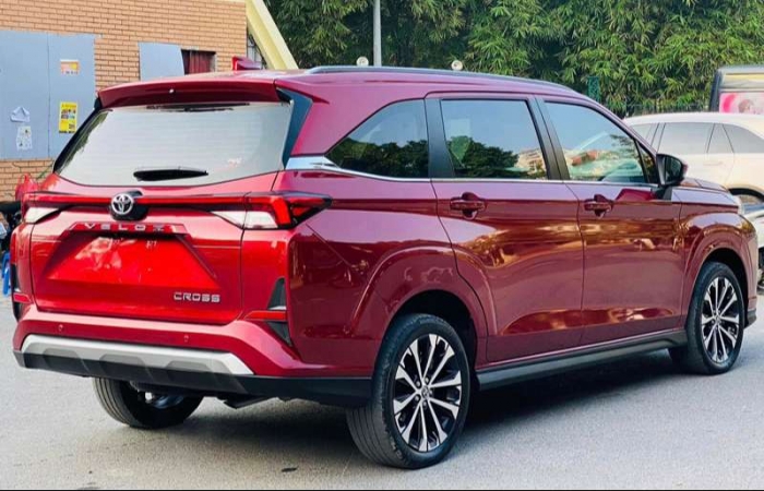 Giá lăn bánh Toyota Veloz Cross mới nhất rẻ vô đối còn kèm ưu đãi, Mitsubishi Xpander lo không kịp doanh số- Ảnh 4.