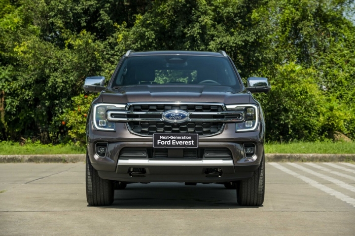 Giá lăn bánh Ford Everest mới nhất rẻ không tưởng còn kèm ưu đãi, Toyota Fortuner và Hyundai Santa Fe không theo kịp doanh số - Ảnh 6.