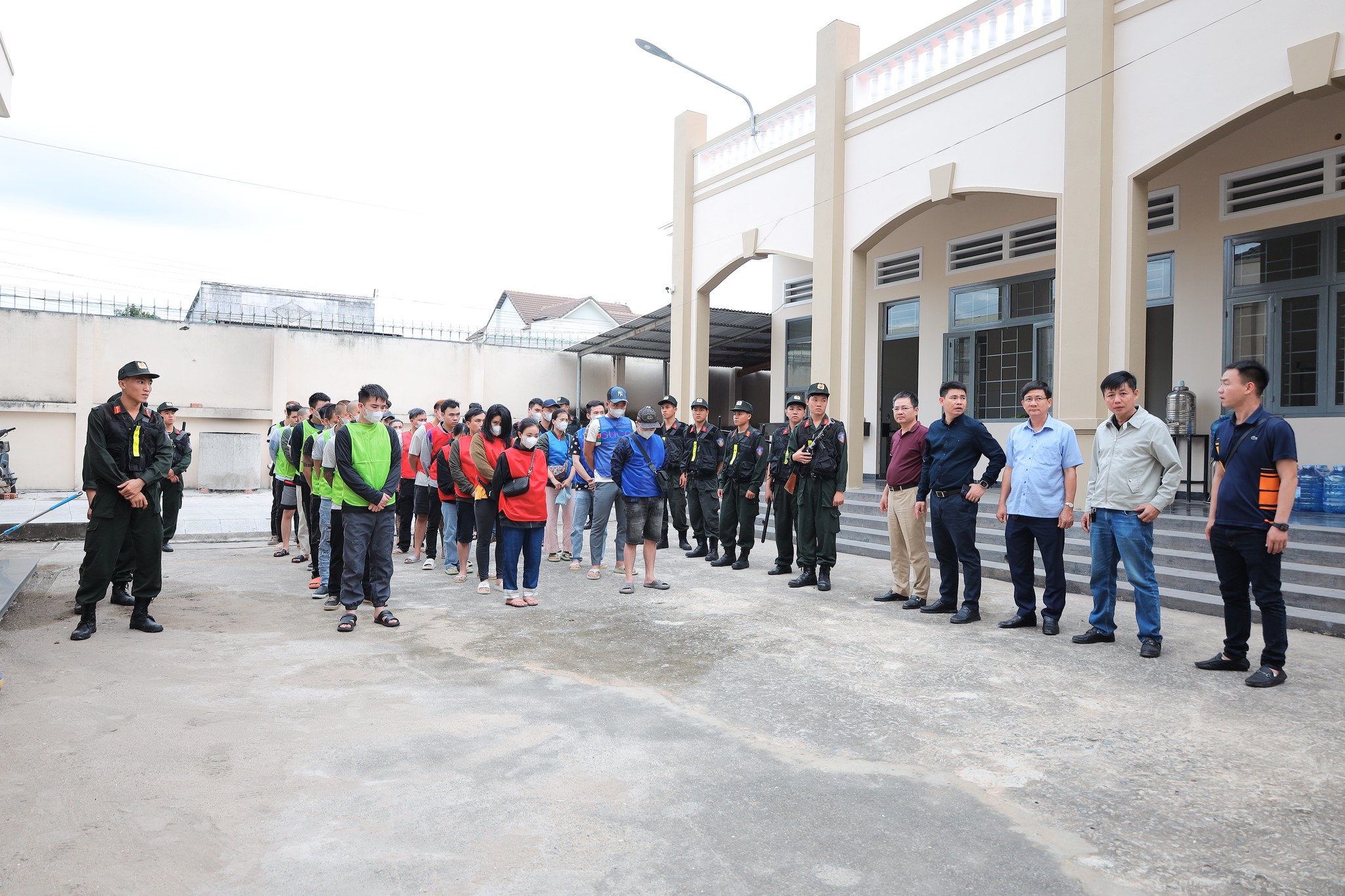 Chiêu trò lừa đảo 'làm nhiệm vụ TikTok' của nhóm 'doanh nhân thành đạt'- Ảnh 4. Chiêu trò lừa đảo 'làm nhiệm vụ TikTok' của nhóm 'doanh nhân thành đạt'- Ảnh 4.