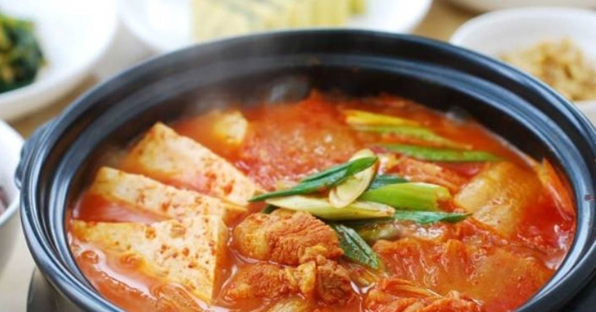 Cách nấu canh kim chi đơn giản, thơm ngon - Ảnh 2. Cách nấu canh kim chi đơn giản, thơm ngon - Ảnh 2.