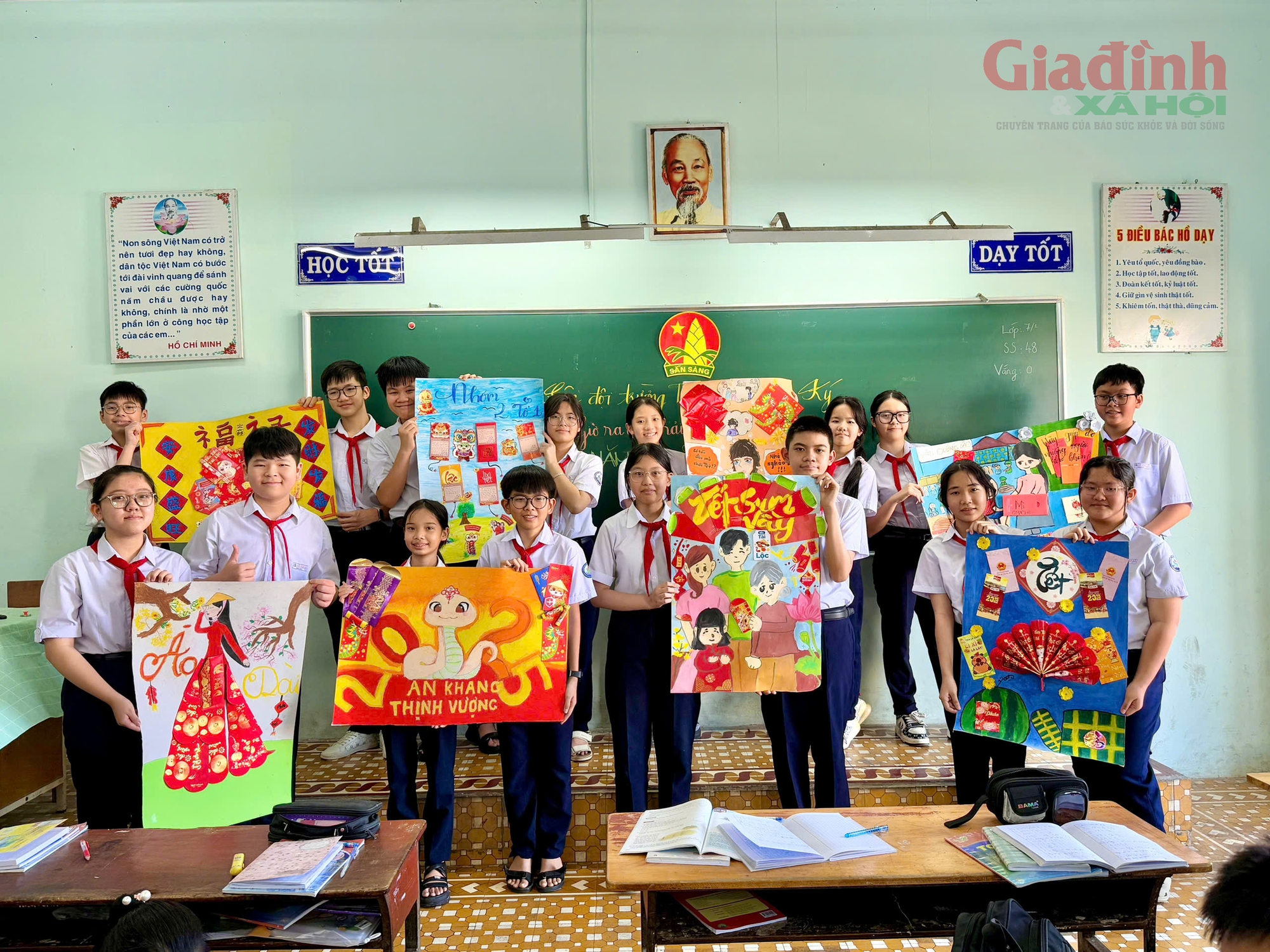 Choáng ngợp với những tác phẩm nghệ thuật đẹp xuất sắc được làm từ phong bao lì xì đã vứt bỏ- Ảnh 2.