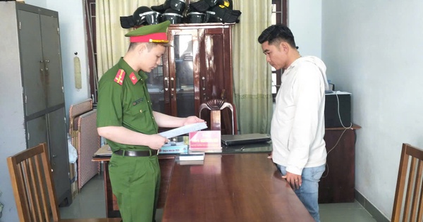 Khởi tố cán bộ xã chiếm đoạt tiền người mắc bệnh hiểm nghèo