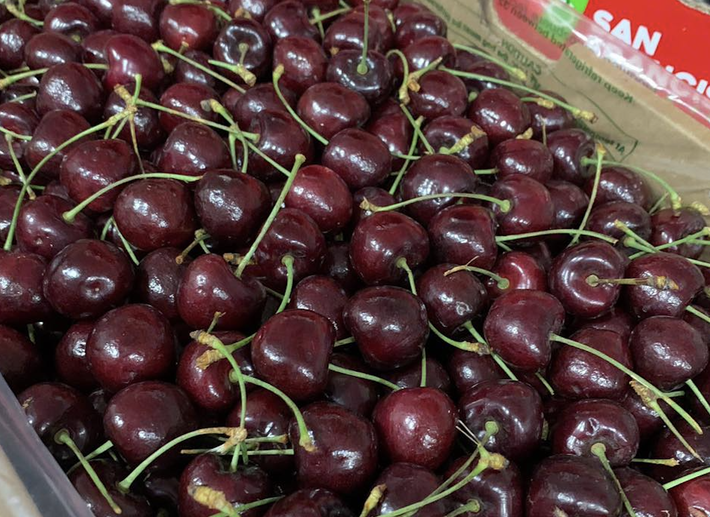 Sự thật cherry Chile giảm giá ‘sập sàn’, còn 100 nghìn/kg bán la liệt ở chợ Việt - Ảnh 2.