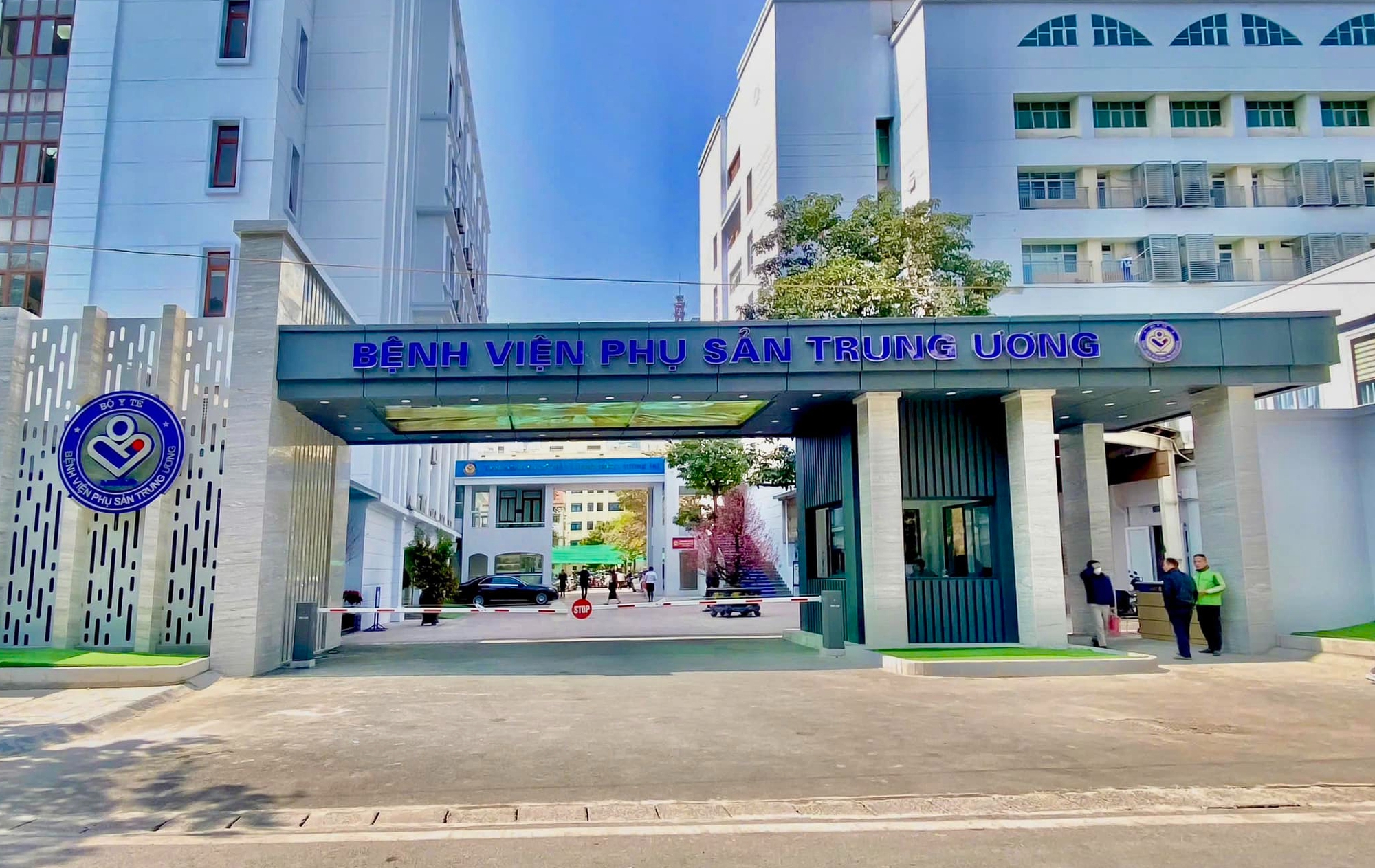 Vụ gia đình sản phụ tố bác sĩ 'tắc trách', Bệnh viện Phụ sản Trung ương nói gì?- Ảnh 1.