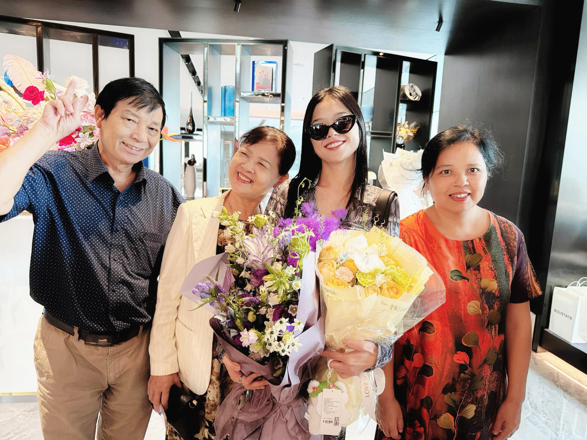 Nam NSND - bố ca sĩ Suni Hạ Linh nổi tiếng trong làng múa, có cuộc sống ra sao ở tuổi hưu - Ảnh 3. Nam NSND - bố ca sĩ Suni Hạ Linh nổi tiếng trong làng múa, có cuộc sống ra sao ở tuổi hưu - Ảnh 3.