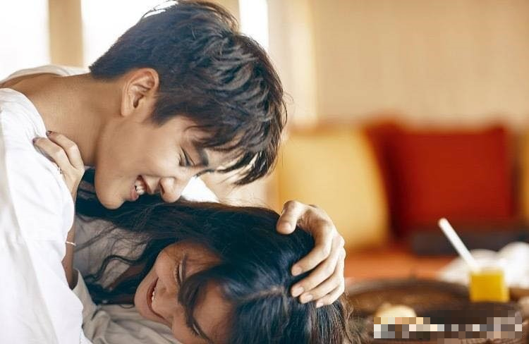 Ngã quỵ khi phát hiện chồng ngoại tình với người đàn ông đã có gia đình- Ảnh 2. Ngã quỵ khi phát hiện chồng ngoại tình với người đàn ông đã có gia đình- Ảnh 2.